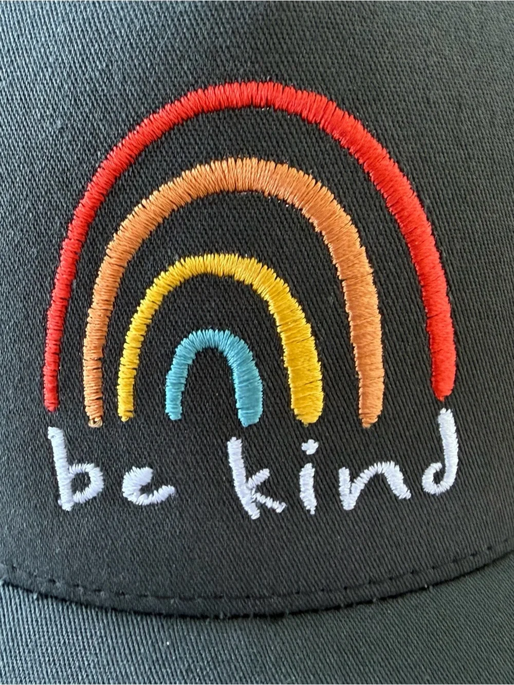 Trucker Hat / Baseball Cap with be kind Embroidered Rainbow